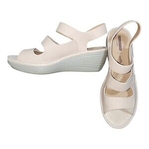 Clarks Women's Reedly Juno Wedge Sandals Strap Platform Heel Open Toe Beige 9.5M